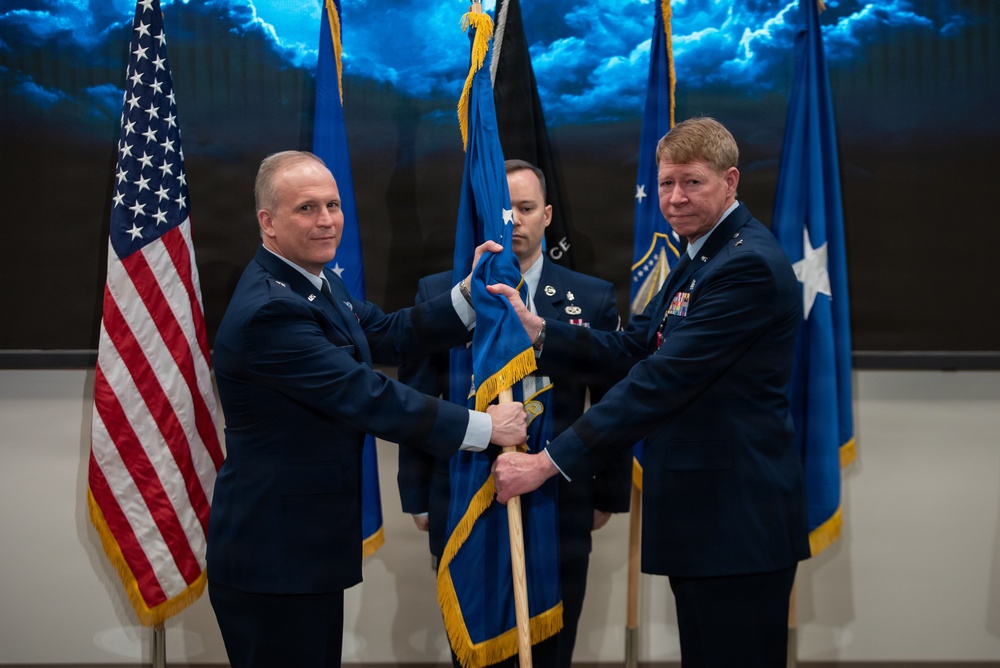 AFRL’s 711th Human Performance Wing welcomes new commander during change of command ceremony