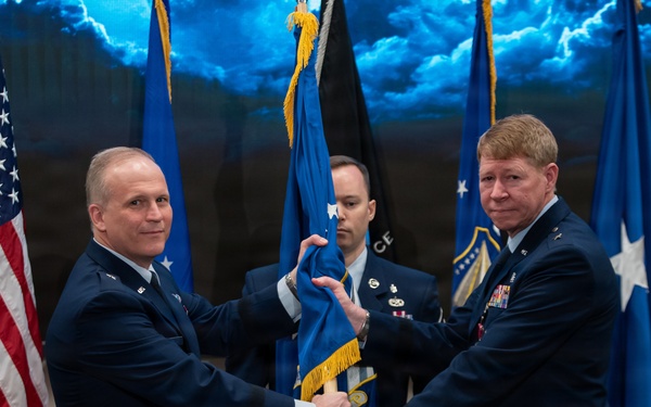 AFRL’s 711th Human Performance Wing welcomes new commander during change of command ceremony