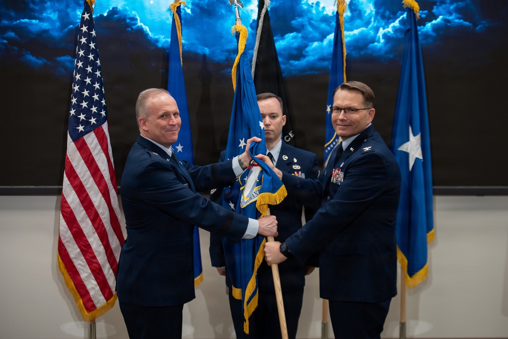 AFRL’s 711th Human Performance Wing welcomes new commander during change of command ceremony