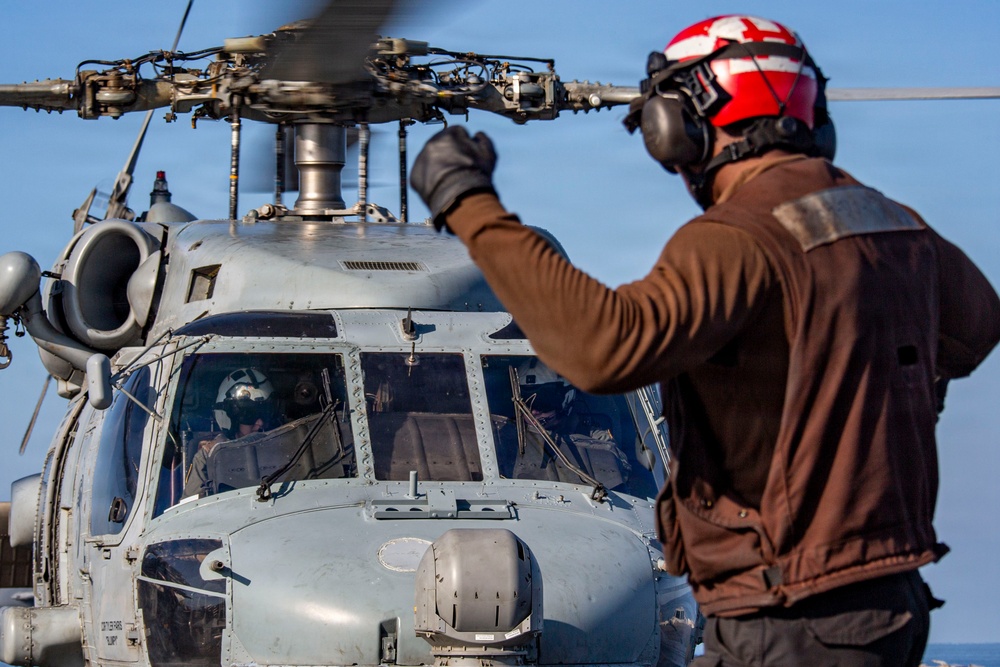Abraham Lincoln Conducts Flight Operations