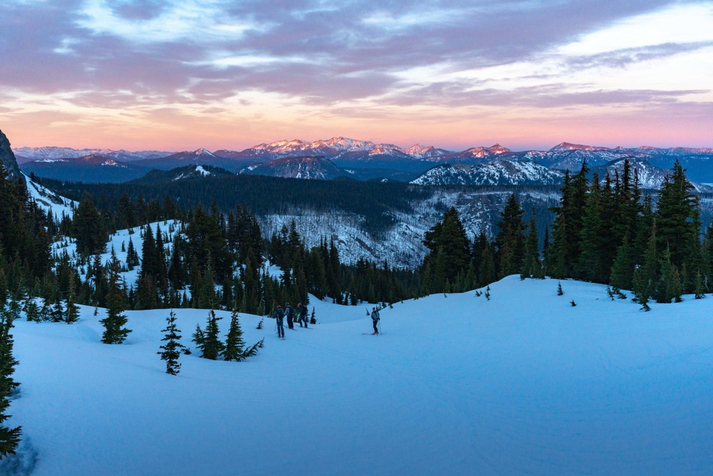 1st Special Forces Group (Airborne) conducts Basic Mountain Operator-Winter course