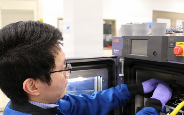 Army C5ISR Center maintains pulse on U.S. battery industry to improve warfighting capabilities