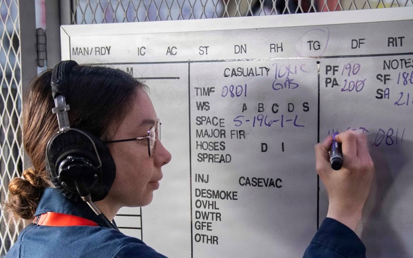 Ike Conducts Planned Incremental Availability maintenance period