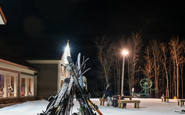 Glow Fest II brightens Winter Night for Bottineau and Minot community