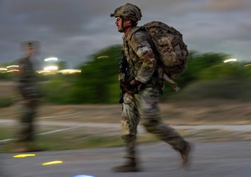 Fort Hood Soldiers finish the Expert Soldier Badge test