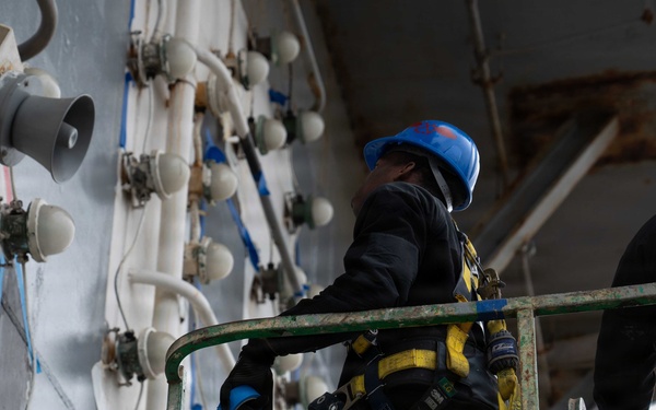 IKE Conducts Planned Incremental Availability maintenance period