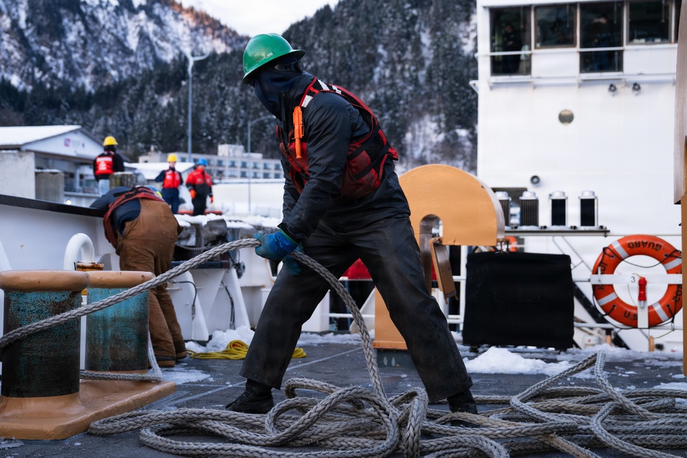 USCGC Kukui prepares to depart Juneau, Alaska