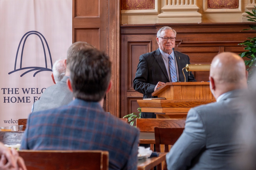 Former chief of National Guard Bureau speaks at veterans' leadership forum