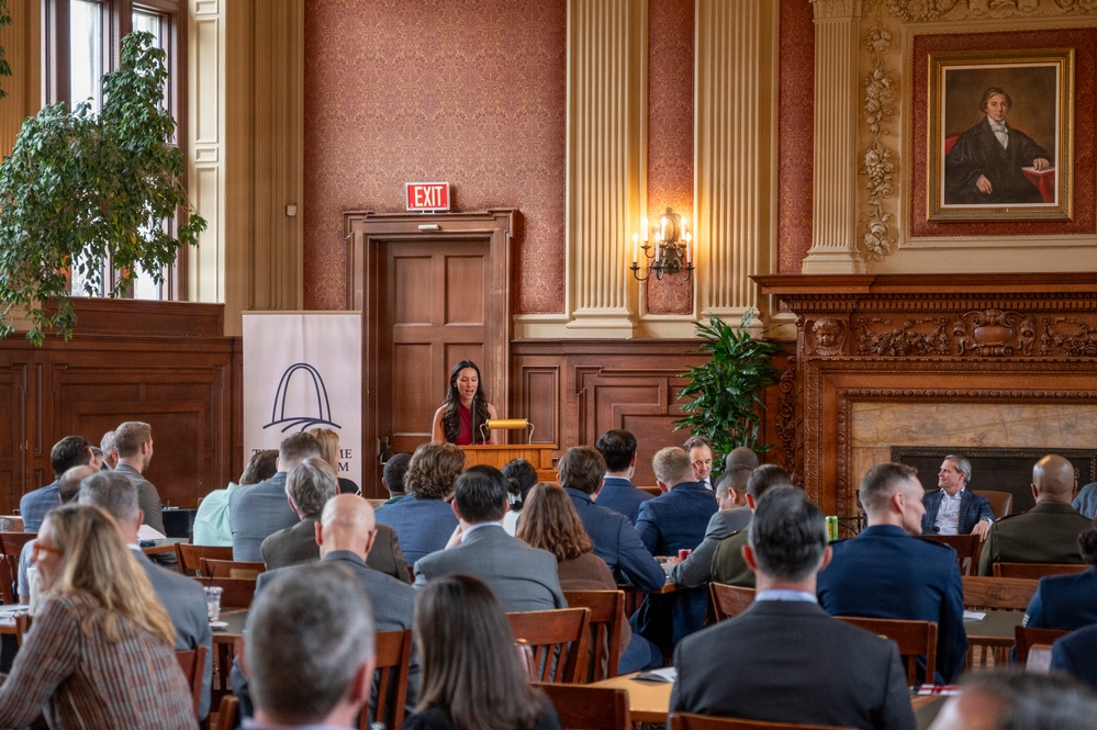 Former chief of National Guard Bureau speaks at veterans' leadership forum