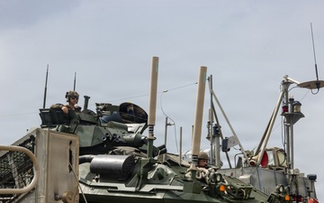 22nd MEU (SOC) | LCAC Landing Operations in Puerto Rico