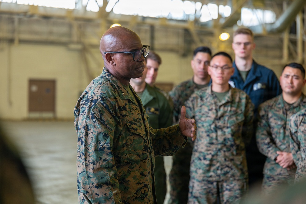 1st MAW assistant wing commander visits Marines at Suwon Air Base
