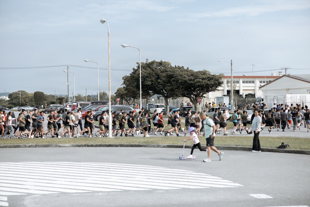 7th Communication Battalion Marines participate in color run at Camp Hansen