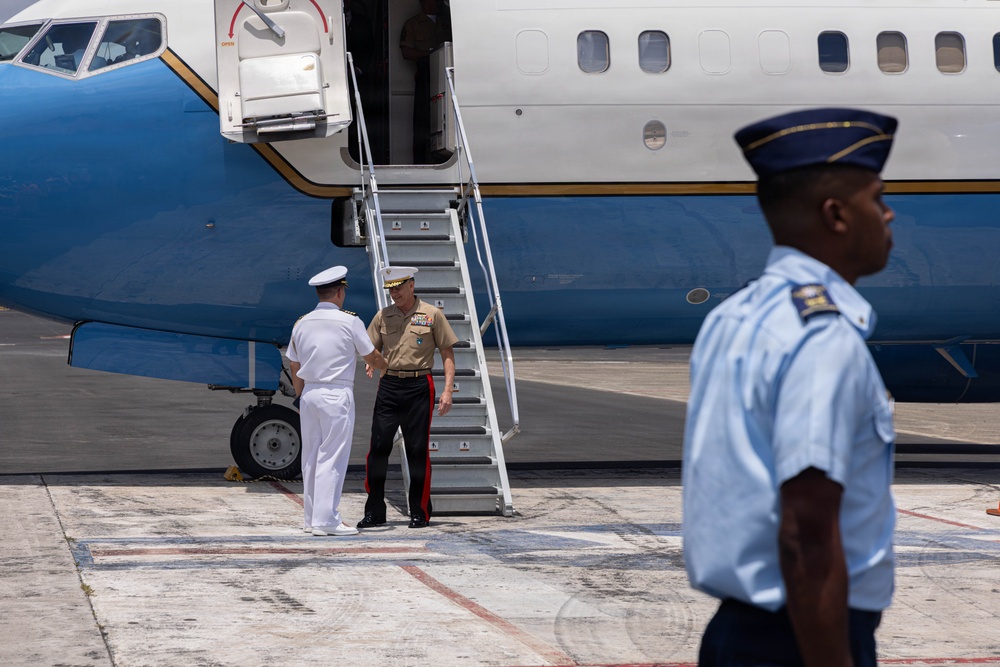 SOUTHCOM Commander visits Panama