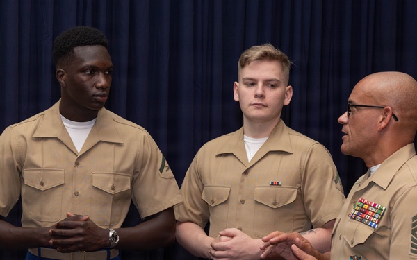 SOUTHCOM Commander visits Panama