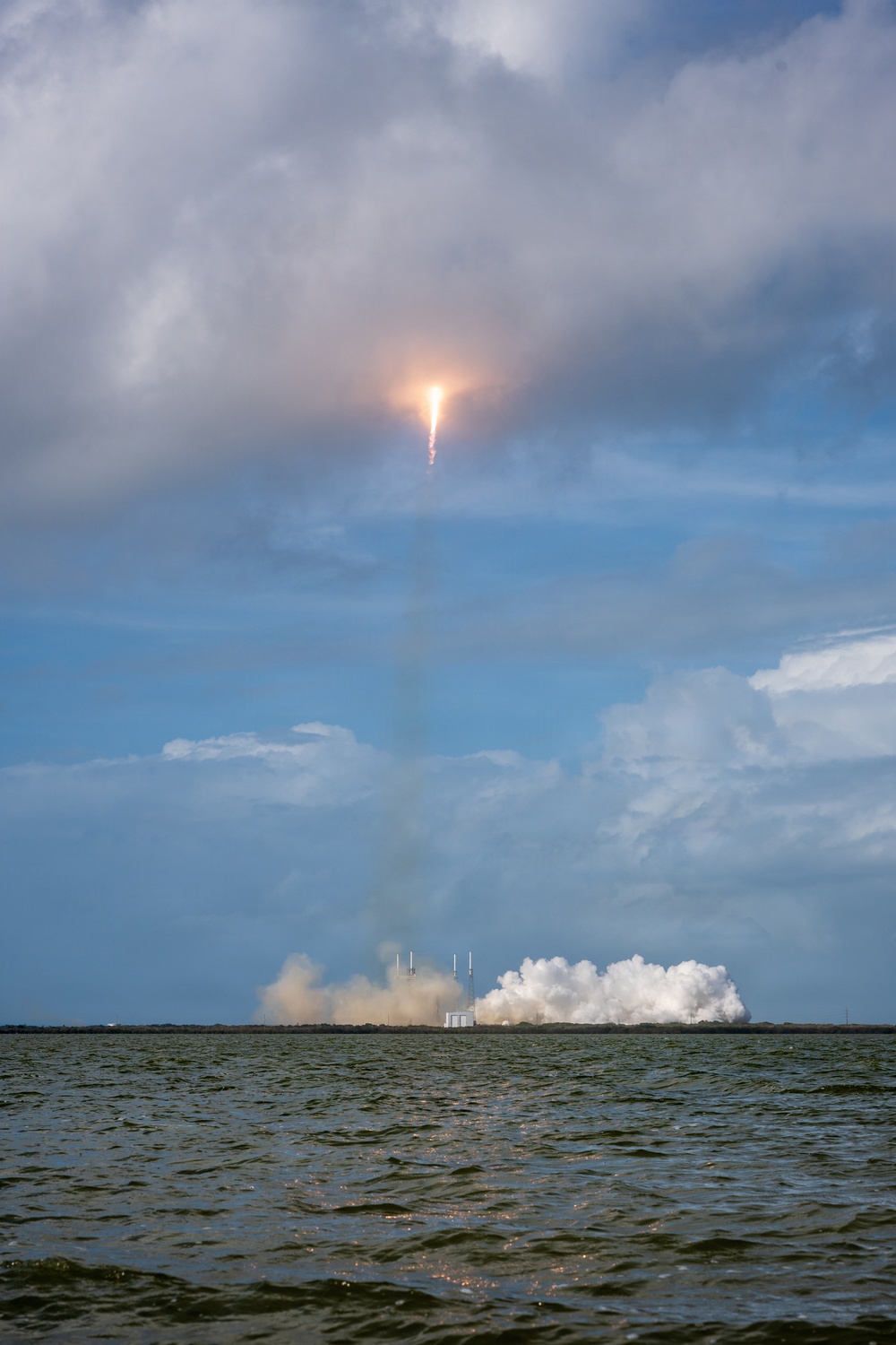 Falcon 9 | Starlink 10-44 Launch
