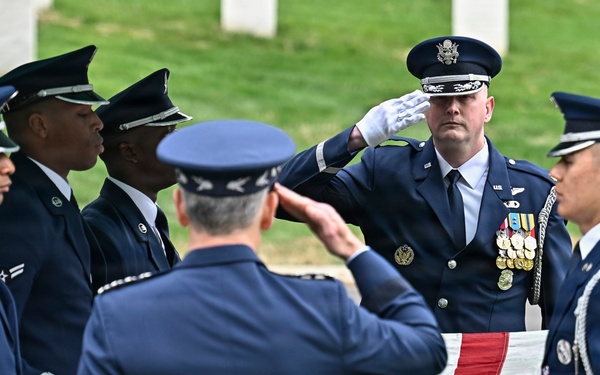 CSAF Wilsbach attends Brig. Gen. Anderson interment