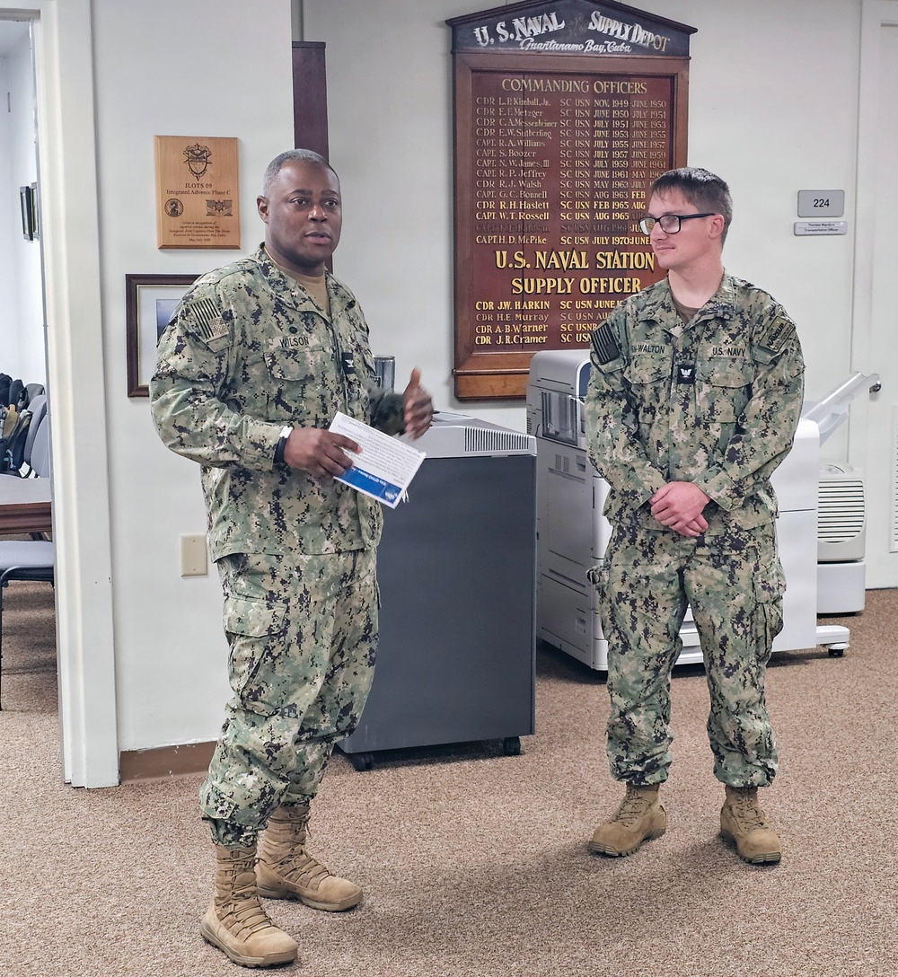 Capt. Wilson visits NAVSUP FLC Jacksonville Site Guantanamo Bay, Cuba