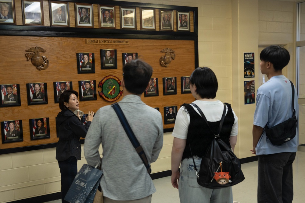 Kushiro-Hokuyo High School Students Take Part in Exchange with 3rd MLG Marines