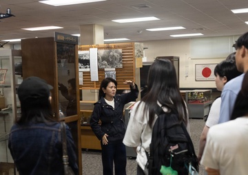 Kushiro-Hokuyo High School Students Take Part in Exchange with 3rd MLG Marines