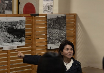 Kushiro-Hokuyo High School Students Take Part in Exchange with 3rd MLG Marines