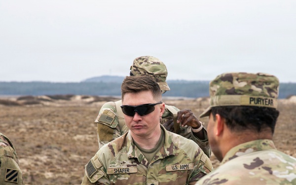 3rd ID Soldiers team-up to train sling load alongside Polish Land Forces