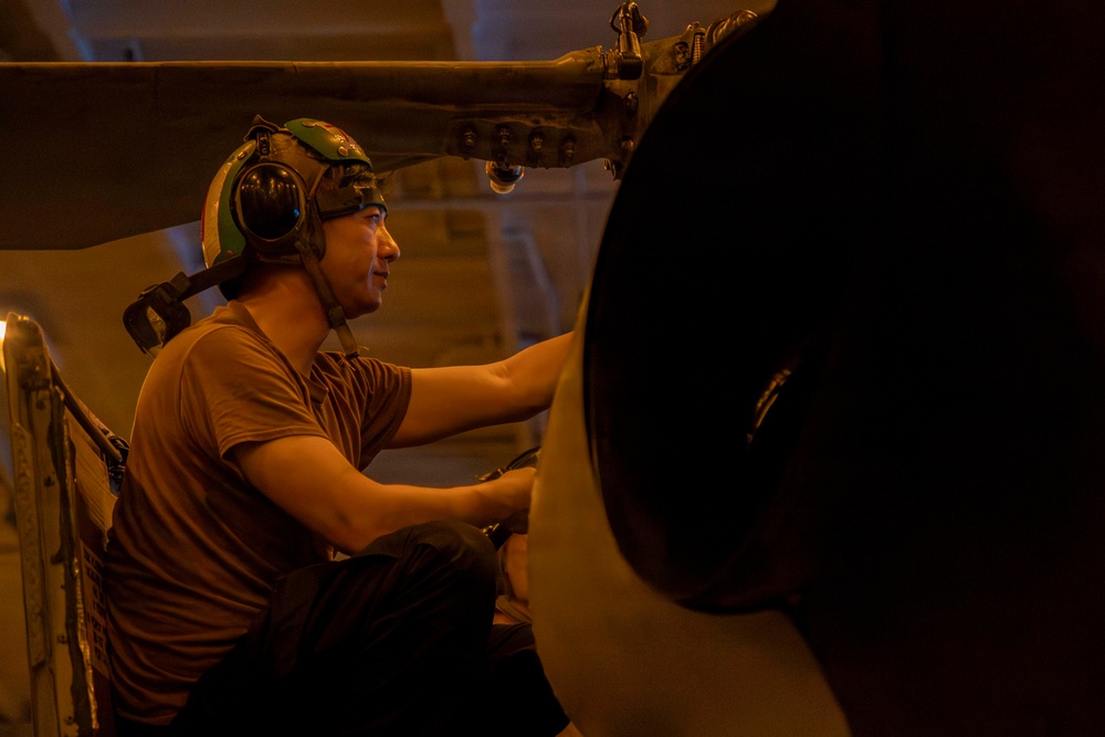 USS Abraham Lincoln Conducts Maintenance in Support of Operation Epic Fury