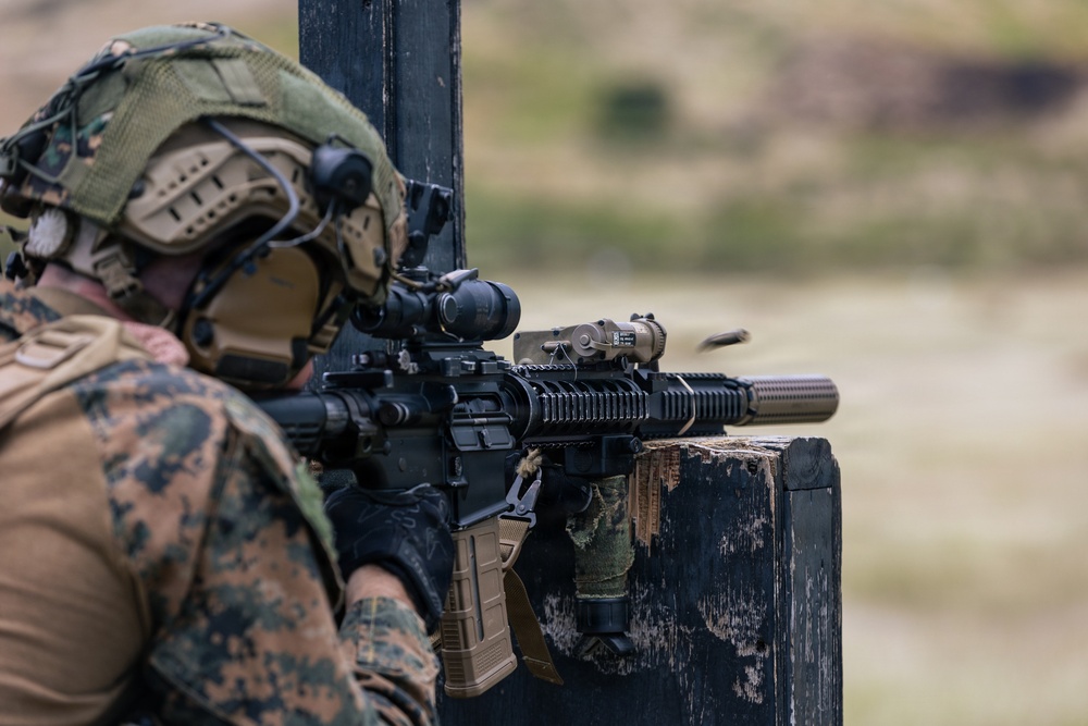22nd MEU (SOC) | LAR Conducts an Unknown Distance Range at Camp Santiago