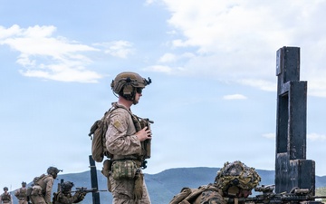 22nd MEU (SOC) | LAR Conducts an Unknown Distance Range at Camp Santiago