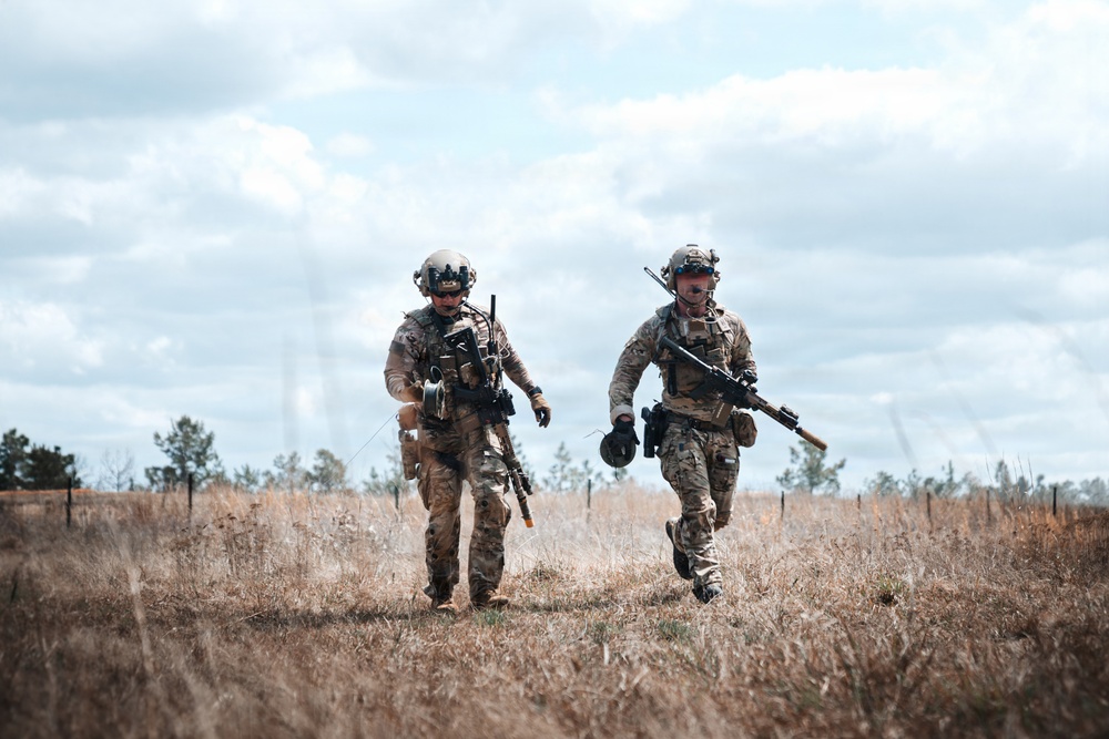 3rd Special Forces Group (Airborne) Enhance Unconventional Warfare Skills in Live-Fire Exercise at JRTC