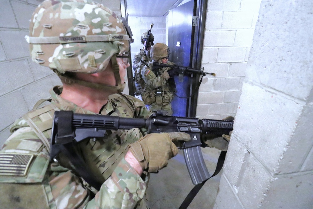 Soldiers Practice Room Clearing at JB MDL