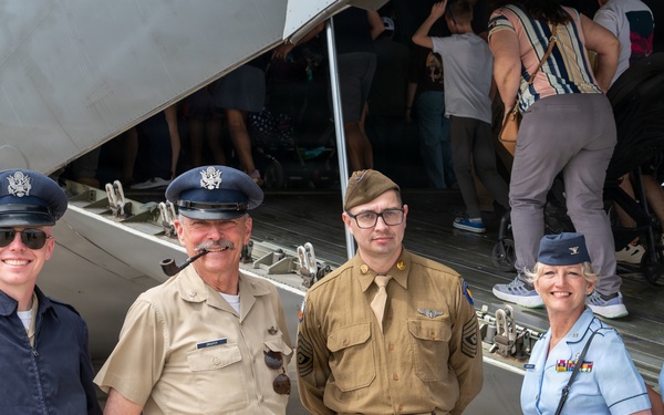 C-5M Super Galaxy Inspires Next Generation at Great Texas Airshow