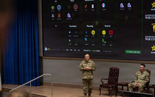 U.S. Army Maj. Gen. Ellis discusses next-generation command and control with USAWC Class of 2026