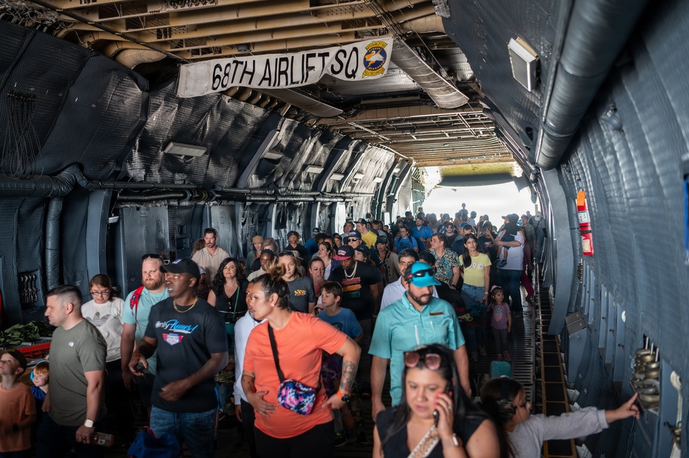 C-5M Super Galaxy Inspires Next Generation at Great Texas Airshow