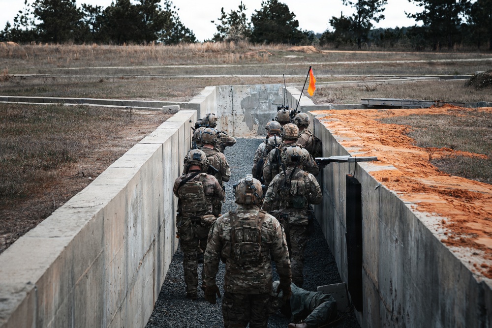 3rd Special Forces Group (Airborne) Enhance Unconventional Warfare Skills in Live-Fire Exercise at JRTC
