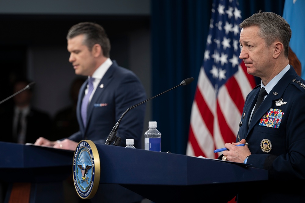 SW, CJCS Conduct Pentagon Press Briefing