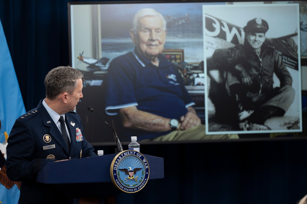 SW, CJCS Conduct Pentagon Press Briefing