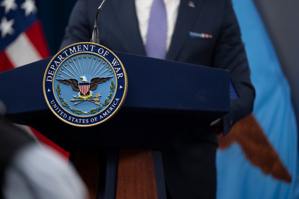 SW, CJCS Conduct Pentagon Press Briefing