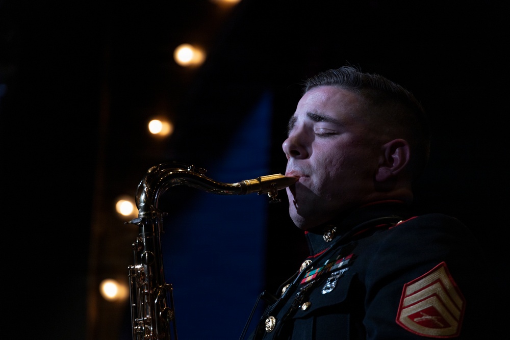 Marine Corps Band San Diego "Hot Brass" Tours Chicagoland: Marian Catholic High School
