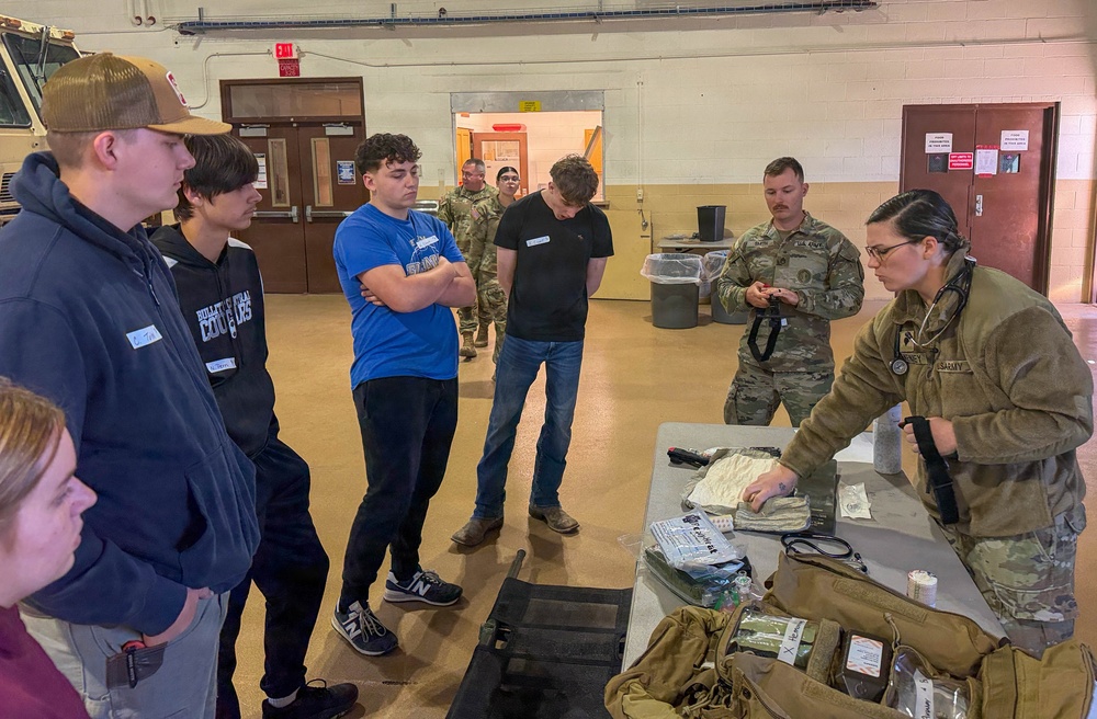 Kentucky National Guard hosts job shadow event in Bardstown