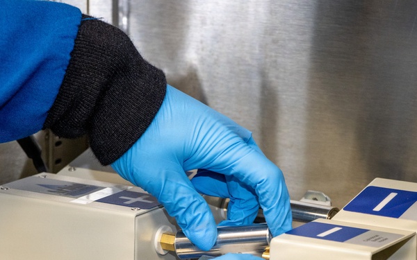 Army research yields rechargeable battery for extreme operating conditions