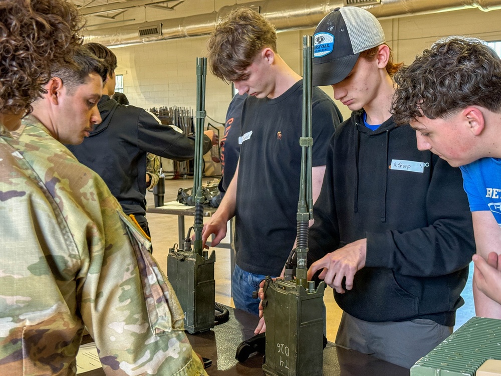 Kentucky National Guard hosts job shadow event in Bardstown