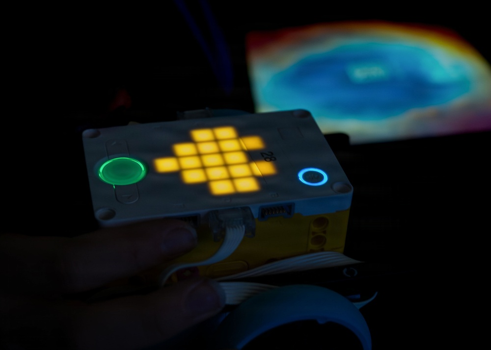 STARBASE Maxwell: Eyes on Artemis