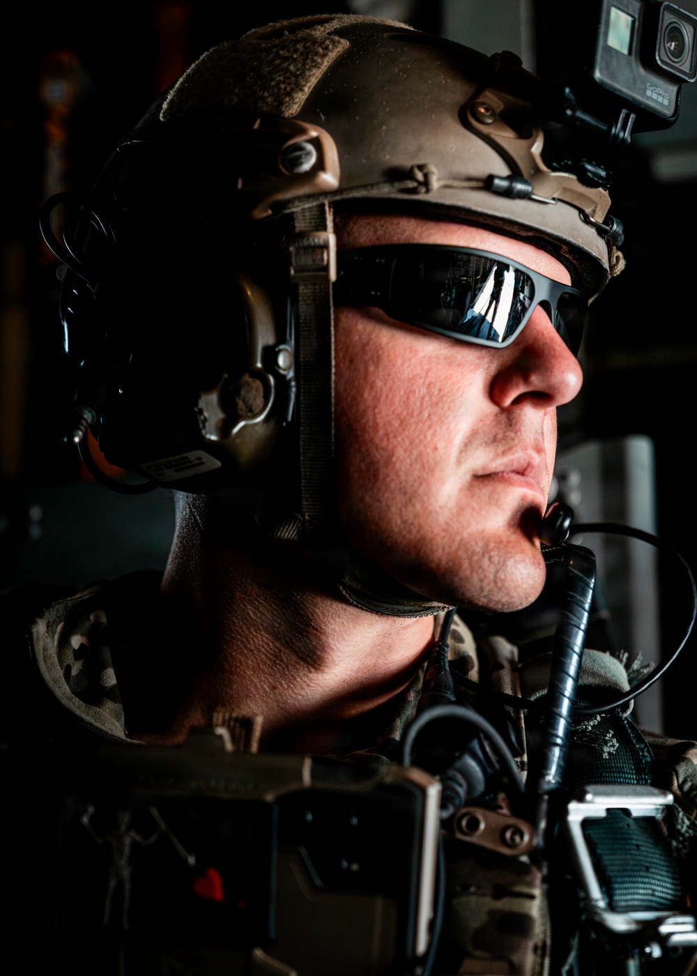 EOD Technicians Conduct Static Line Jump Training