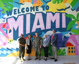 USAG Miami welcomes commander of U.S. Southern Command