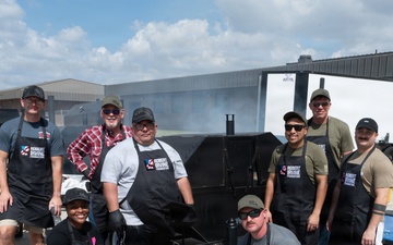 Breaking Bread with Heroes Volunteers