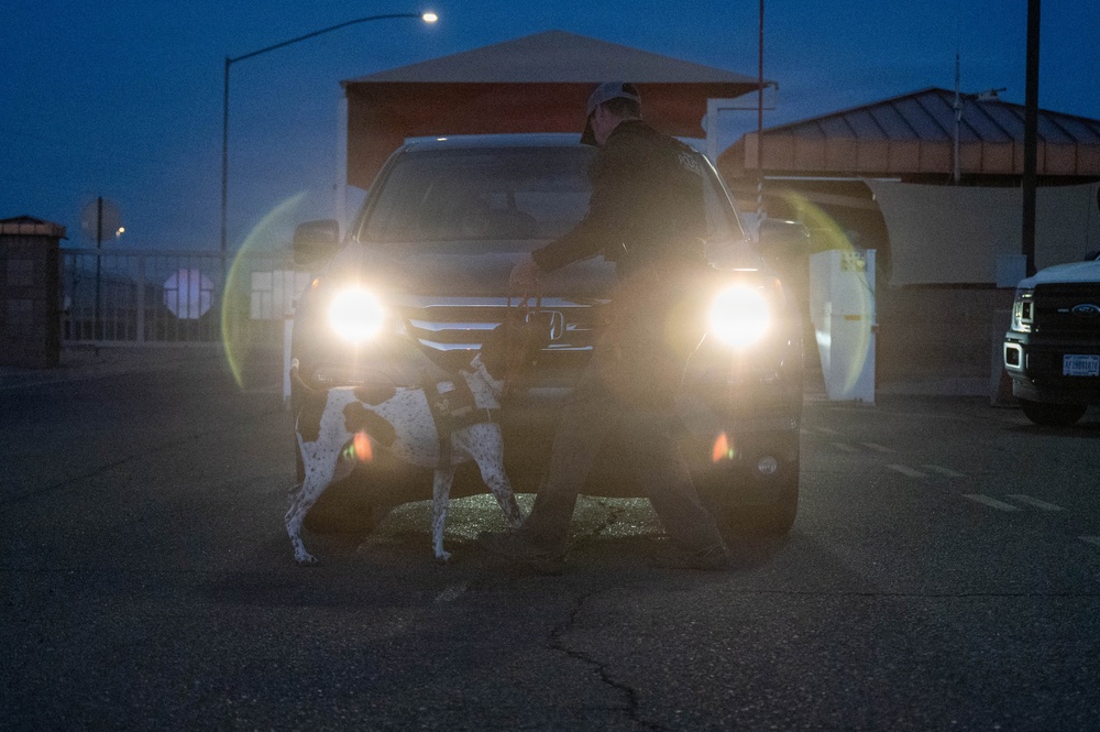 Phoenix Police Department Canines Support 161st Air Refueling Wing Vehicle Inspections