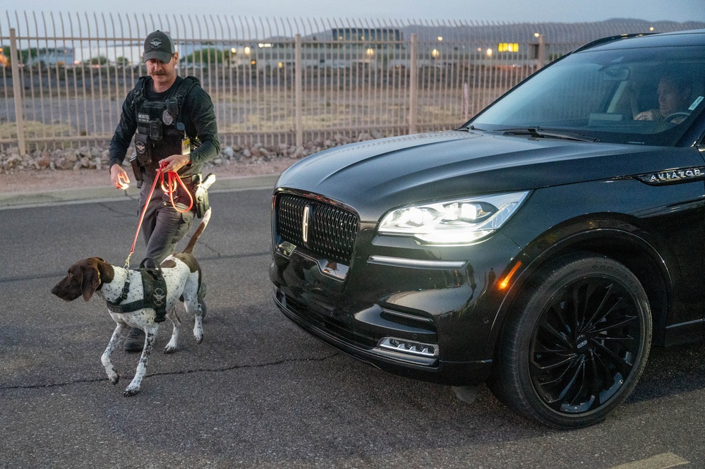 Phoenix Police Department Canines Support 161st Air Refueling Wing Vehicle Inspections