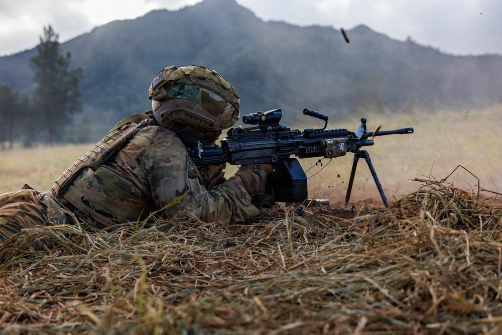 95th Combat Engineers conduct live-fire and breach training