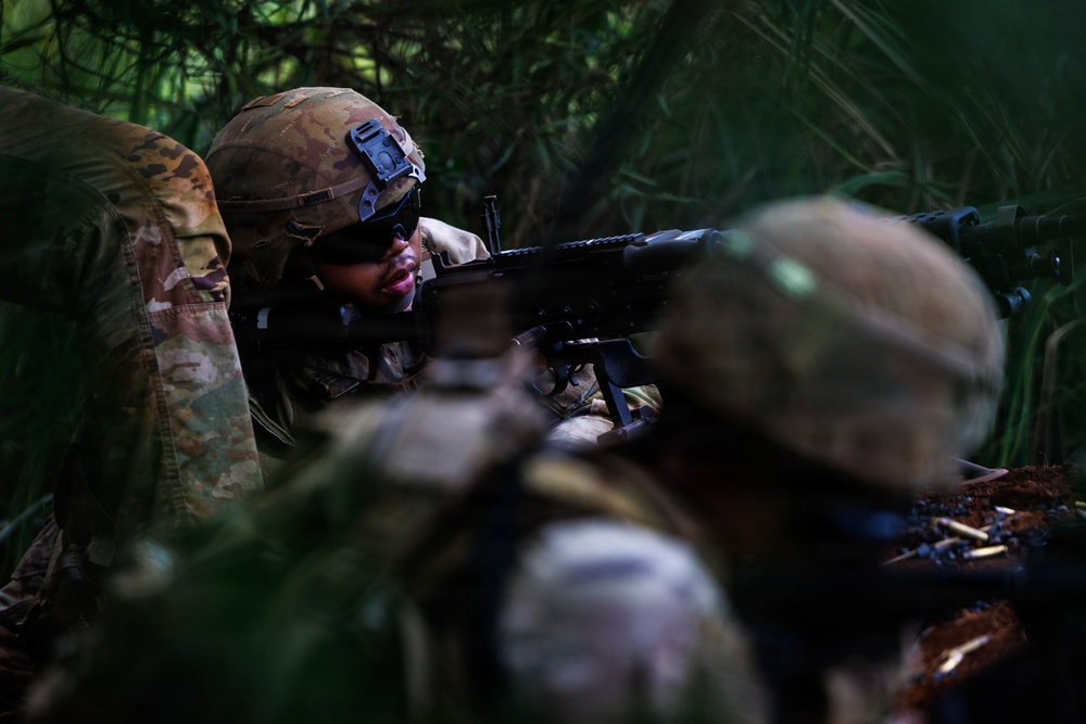 95th Combat Engineers conduct live-fire and breach training