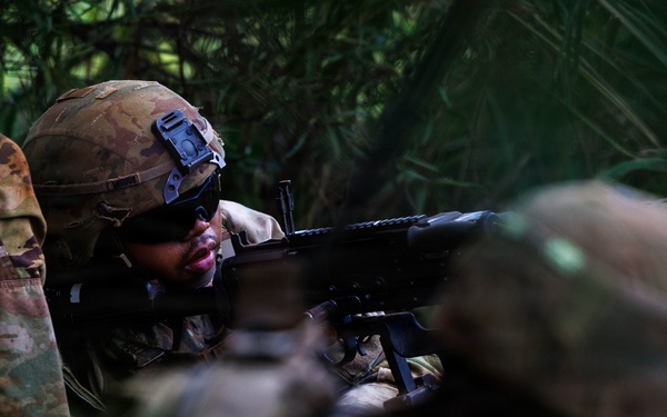 95th Combat Engineers conduct live-fire and breach training